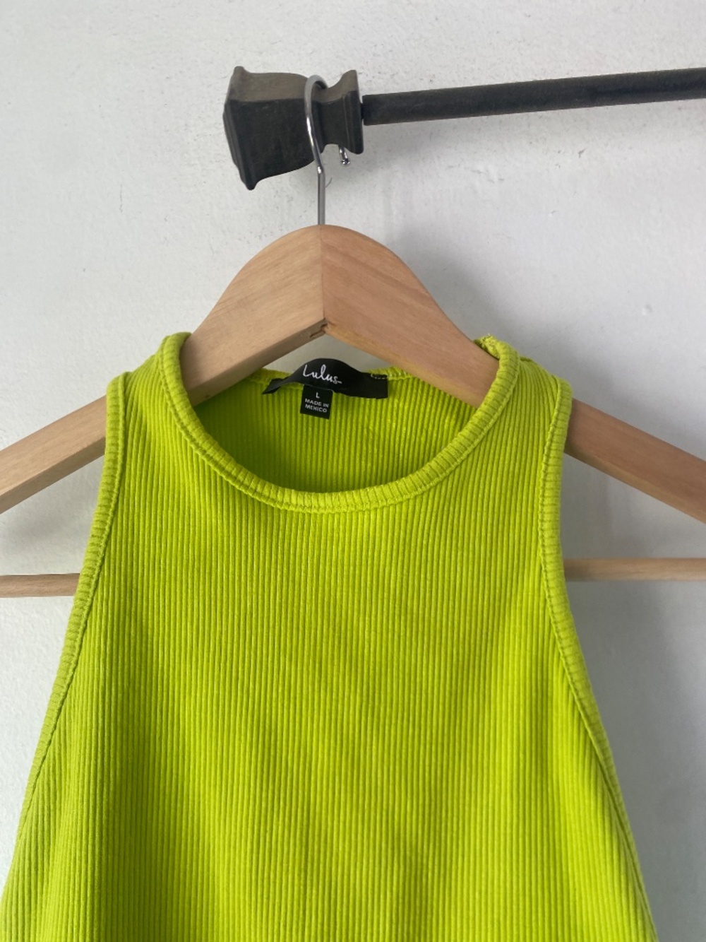 Lulu’s L Ribbed Crop Top - Picture 6 of 12